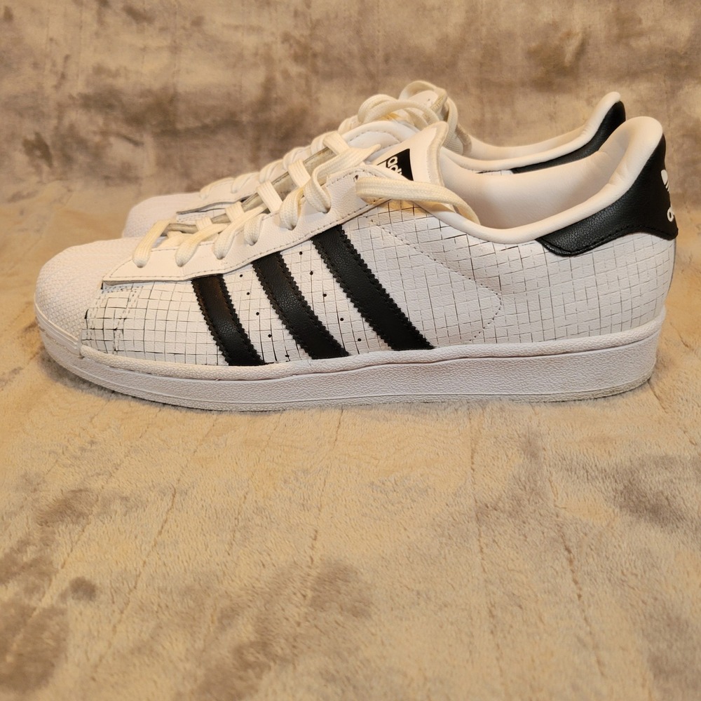 Adidas Superstar Sneakers Mens 9 White Black Crackle Leather Shell Toe AQ8333 - Picture 7 of 12